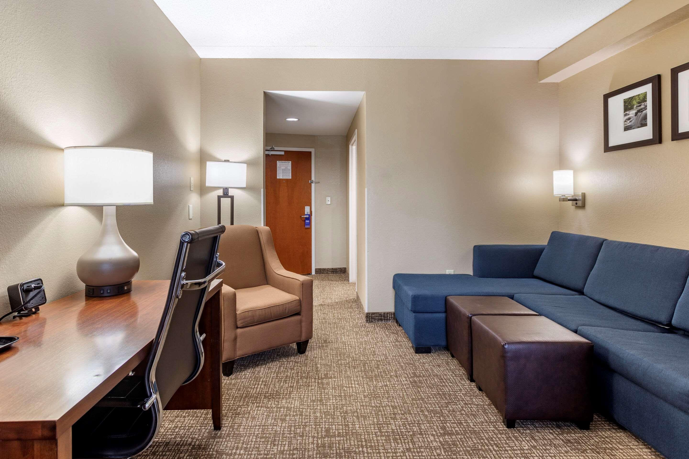 Comfort Suites Manchester Εξωτερικό φωτογραφία