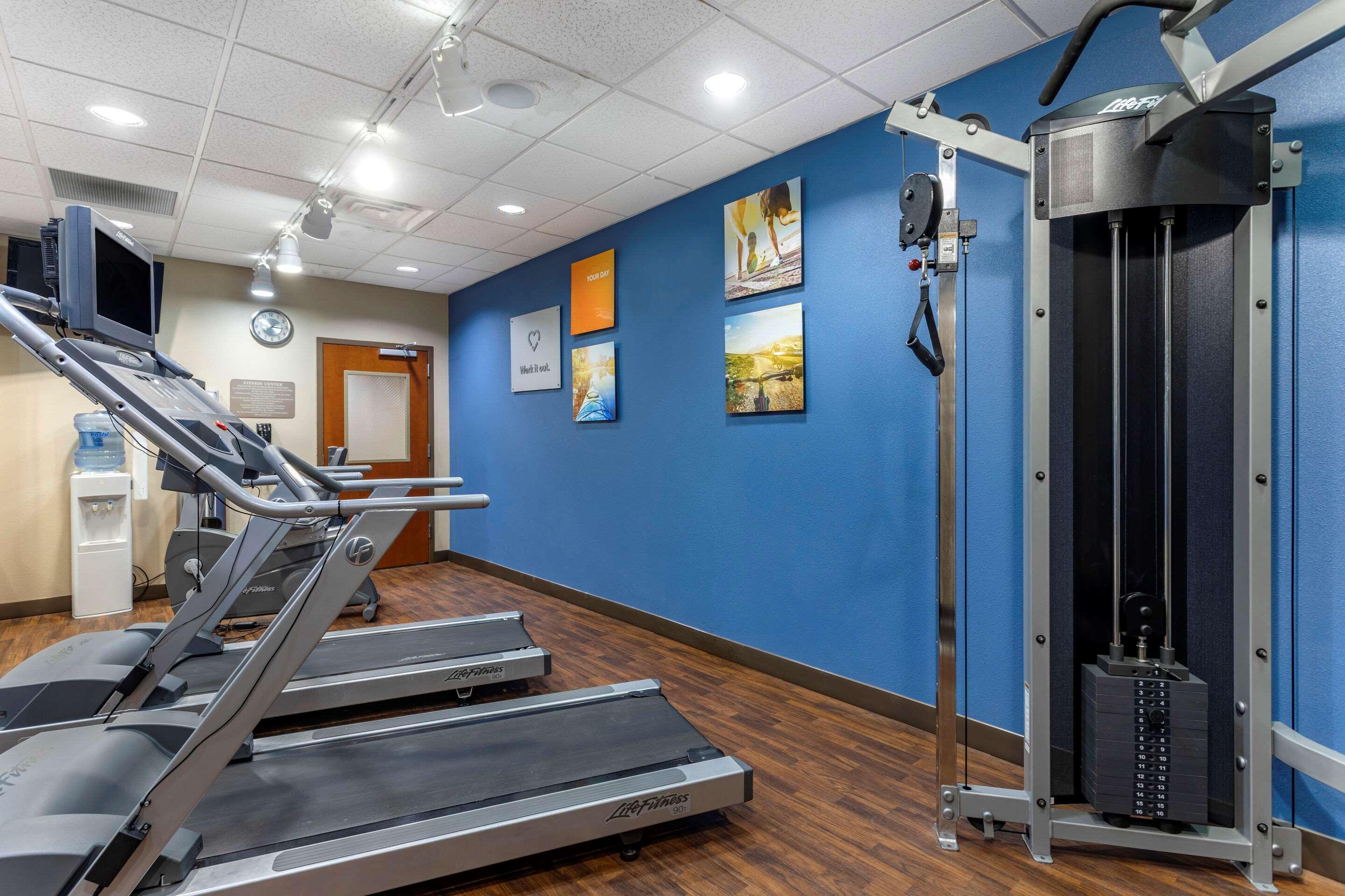 Comfort Suites Manchester Εξωτερικό φωτογραφία